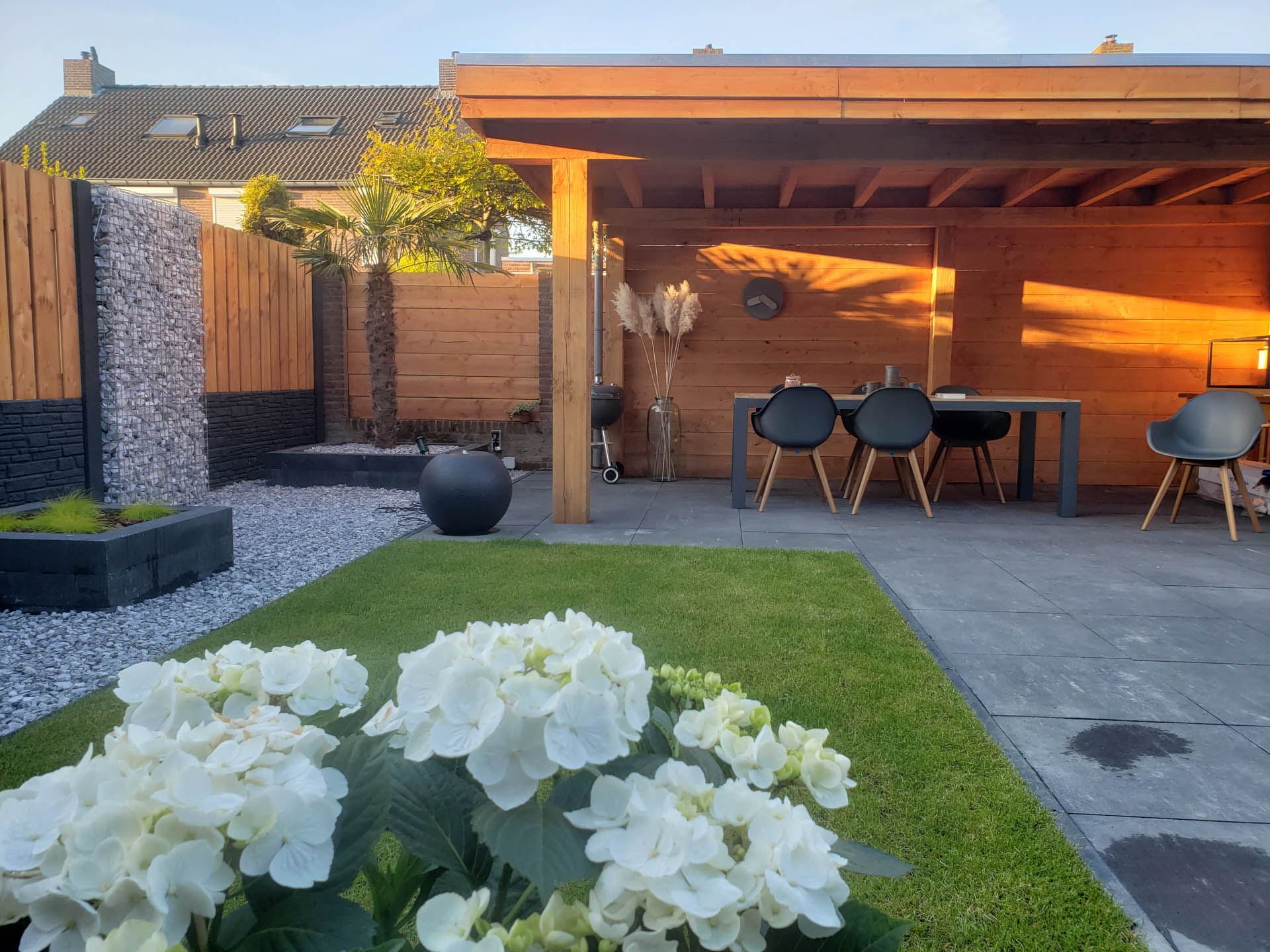 overkapping-met-schutting